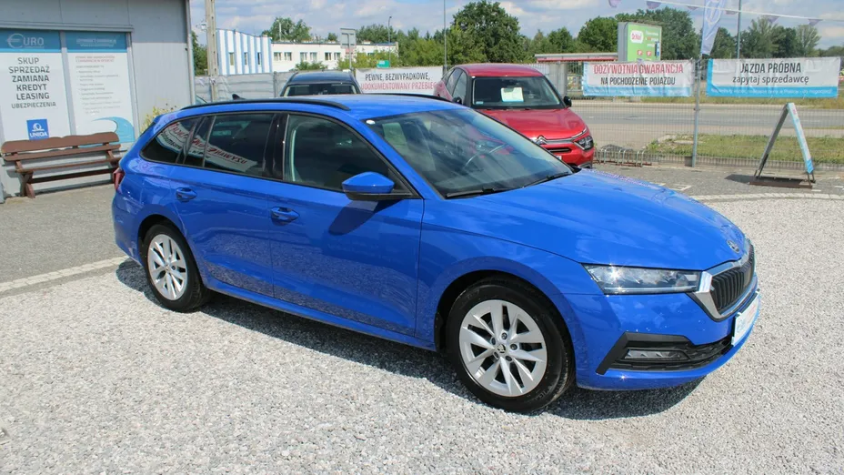SKODA Octavia -