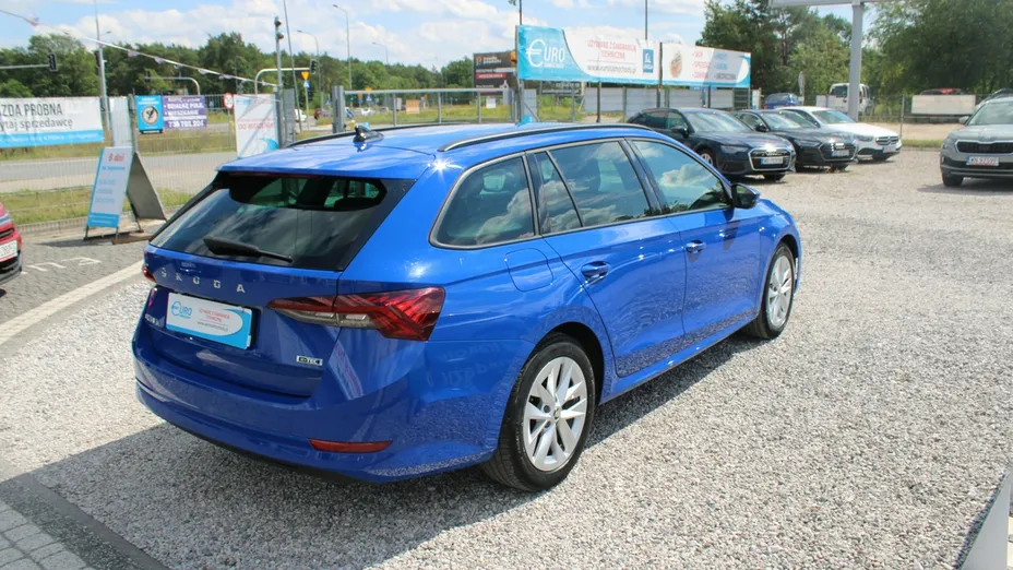 SKODA Octavia -