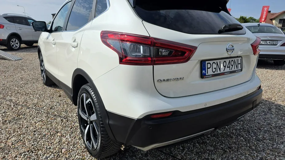 NISSAN Qashqai -