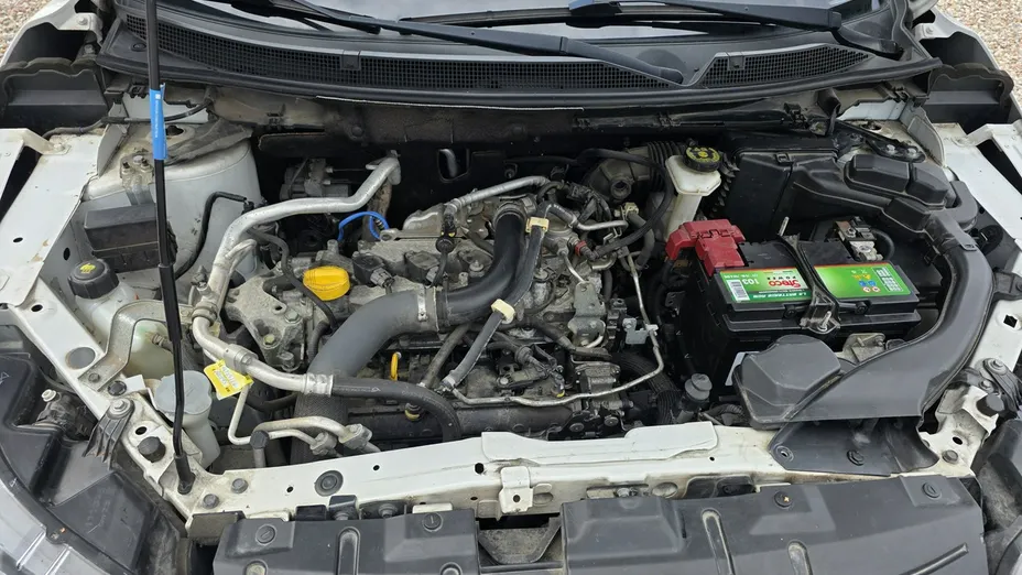 NISSAN Qashqai -
