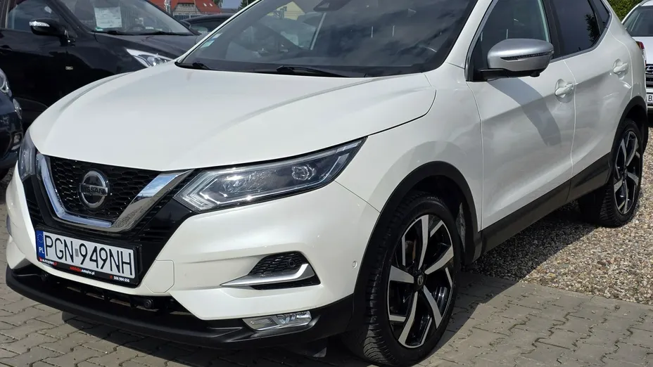 NISSAN Qashqai -