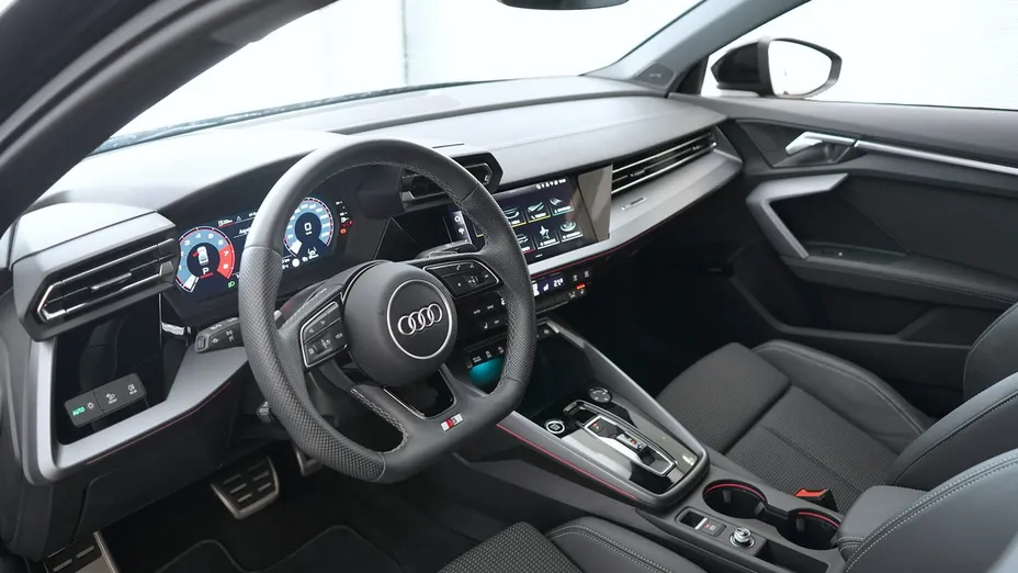 AUDI A3 Limousine -