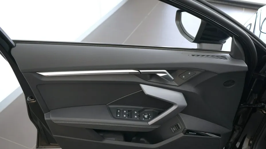 AUDI A3 Limousine -