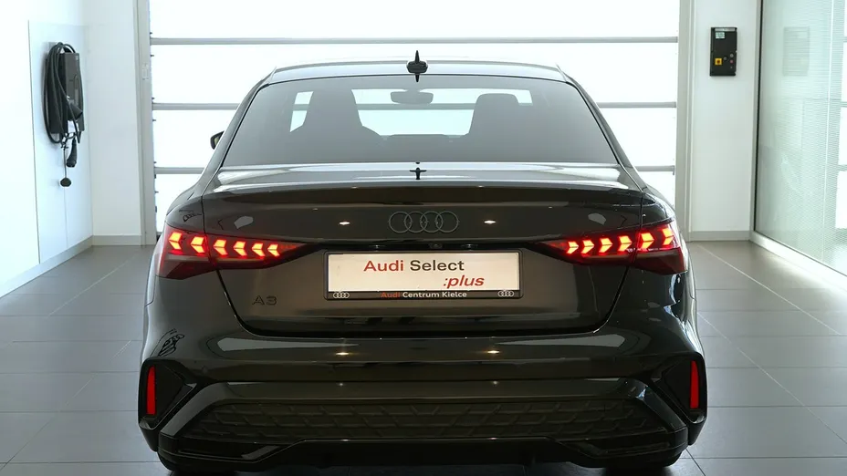 AUDI A3 Limousine -