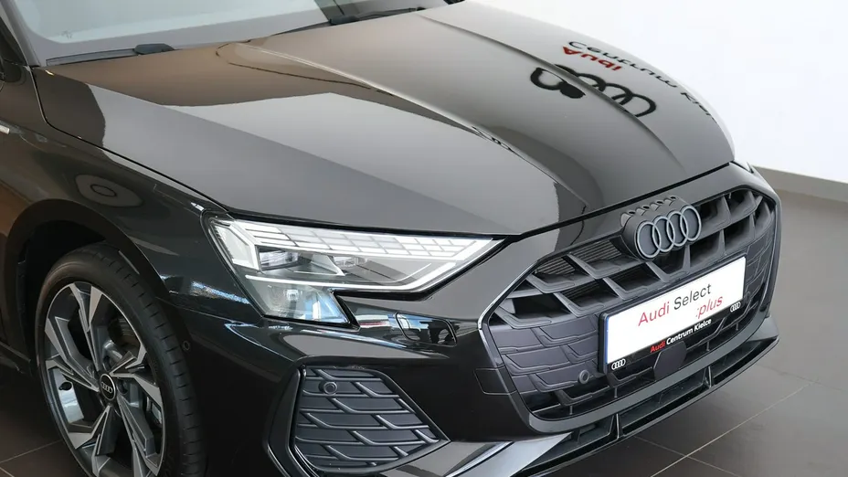 AUDI A3 Limousine -
