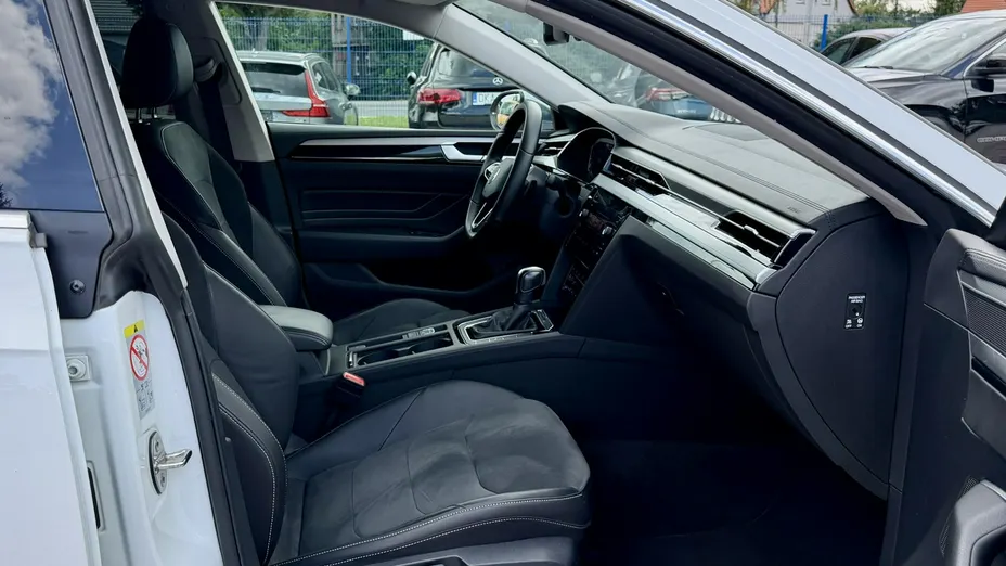 VOLKSWAGEN Arteon -