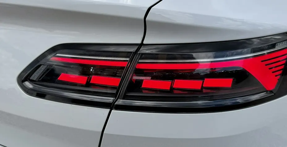 VOLKSWAGEN Arteon -