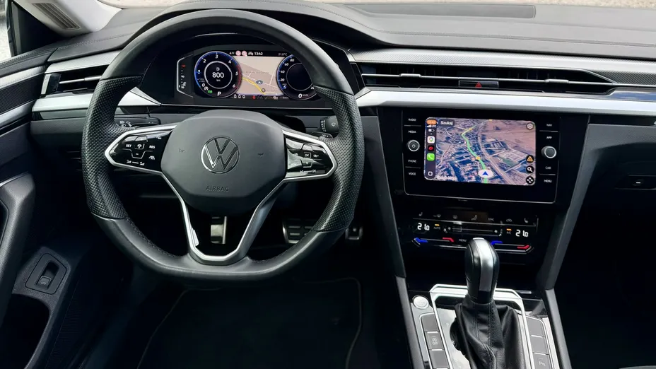 VOLKSWAGEN Arteon -