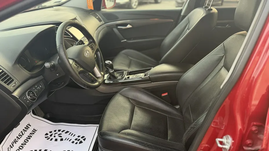 HYUNDAI i40 -