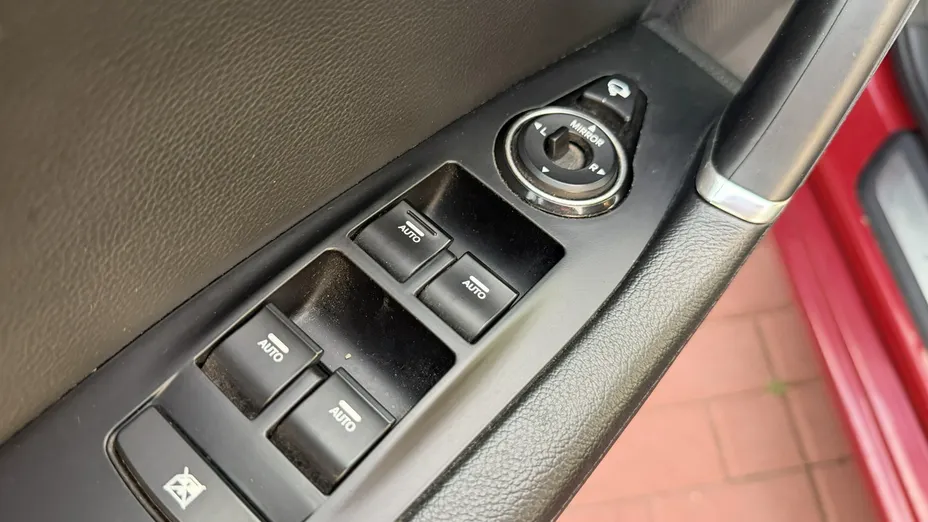 HYUNDAI i40 -