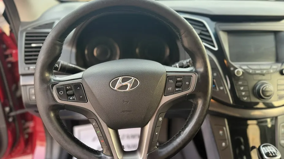 HYUNDAI i40 -