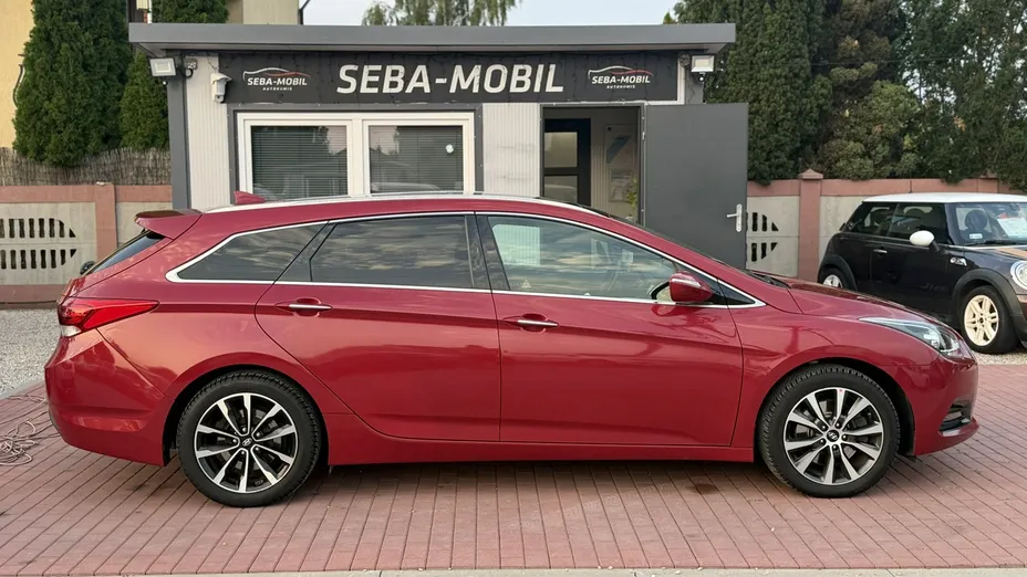 HYUNDAI i40 -