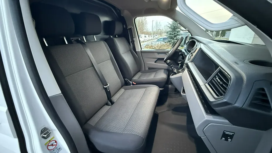 VOLKSWAGEN Transporter -