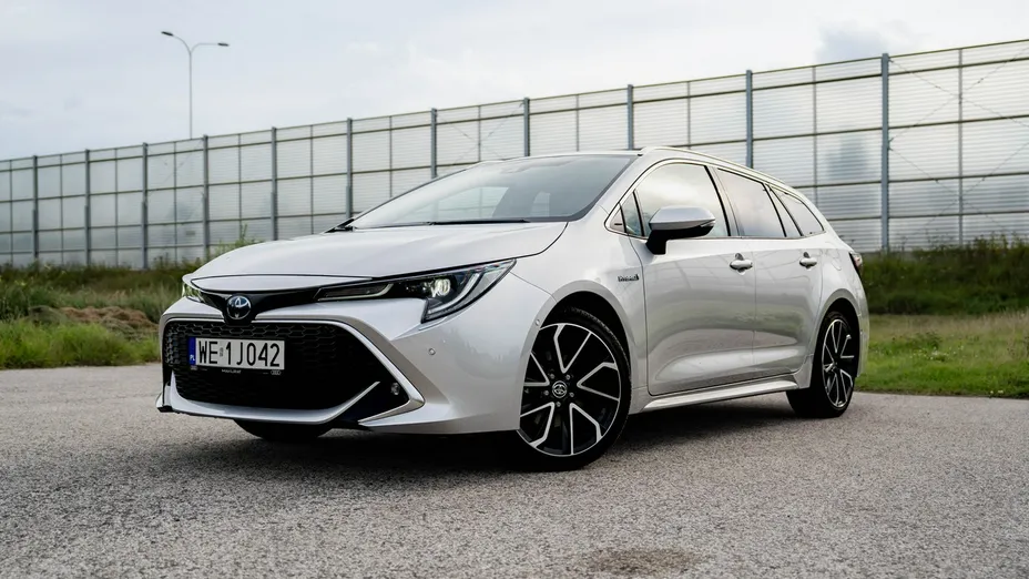 TOYOTA Corolla -