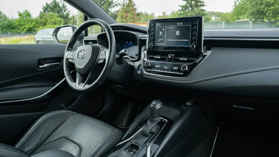 TOYOTA Corolla -