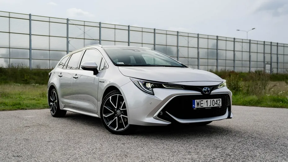 TOYOTA Corolla -