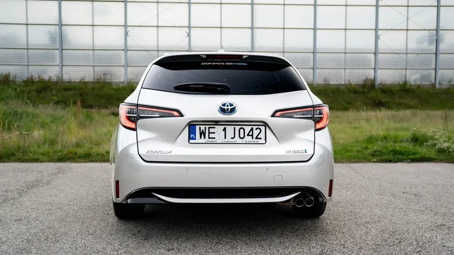TOYOTA Corolla -