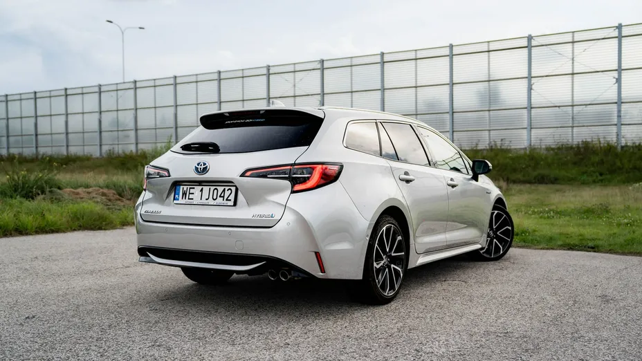 TOYOTA Corolla -