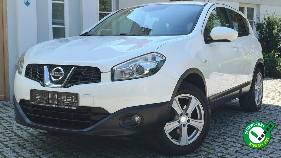 NISSAN Qashqai -