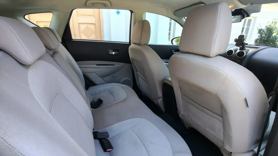 NISSAN Qashqai -