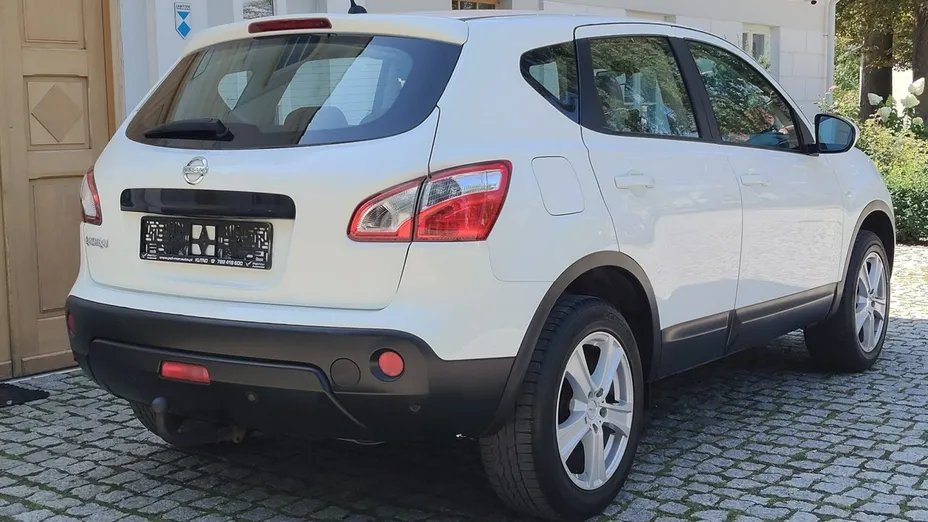 NISSAN Qashqai -