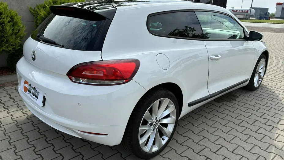 VOLKSWAGEN Scirocco -