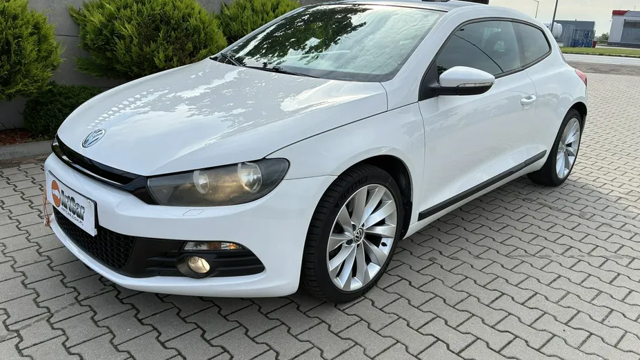 VOLKSWAGEN Scirocco -
