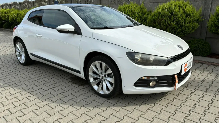 VOLKSWAGEN Scirocco -