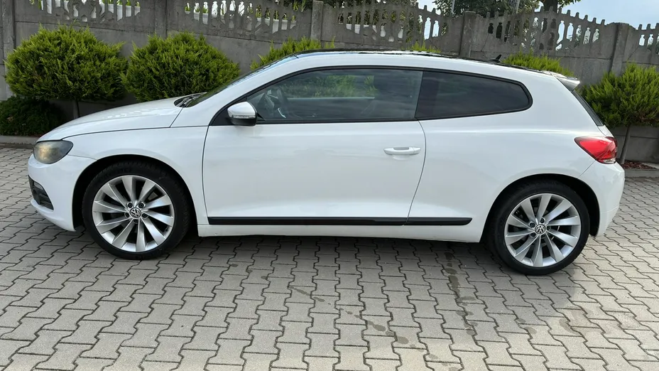 VOLKSWAGEN Scirocco -