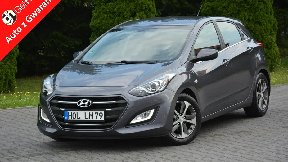 HYUNDAI i30 -