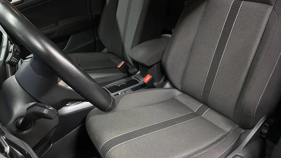 VOLKSWAGEN T-ROC -