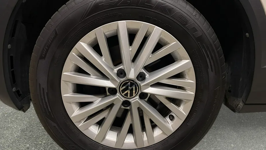 VOLKSWAGEN T-ROC -