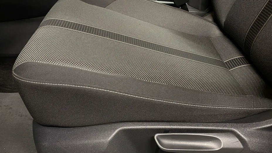 VOLKSWAGEN T-ROC -