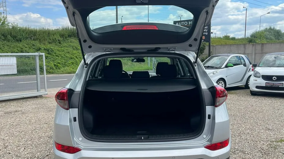 HYUNDAI Tucson -