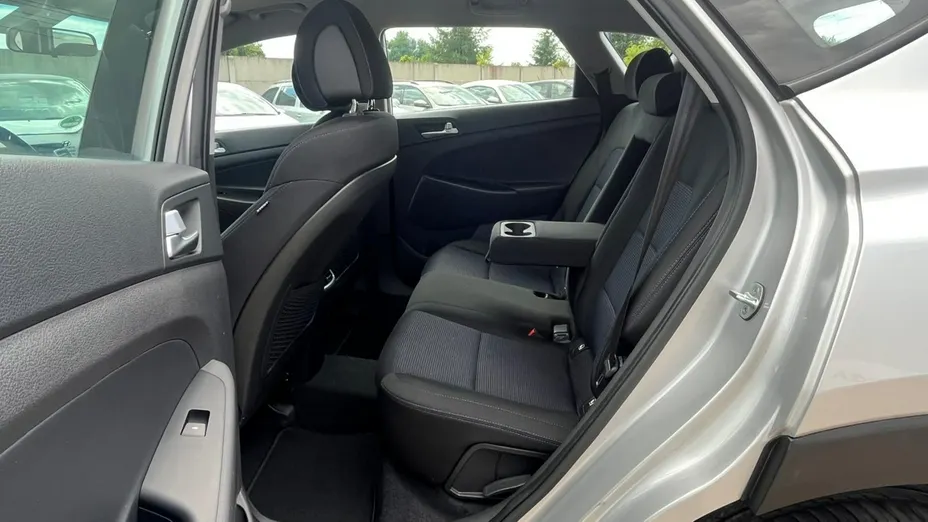HYUNDAI Tucson -