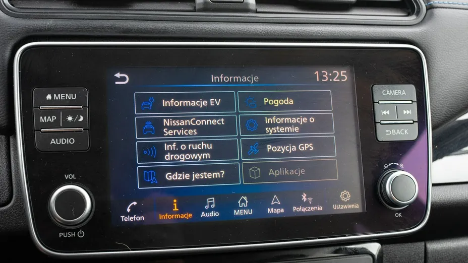 NISSAN Leaf -