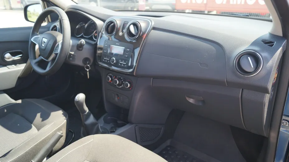 DACIA Sandero -