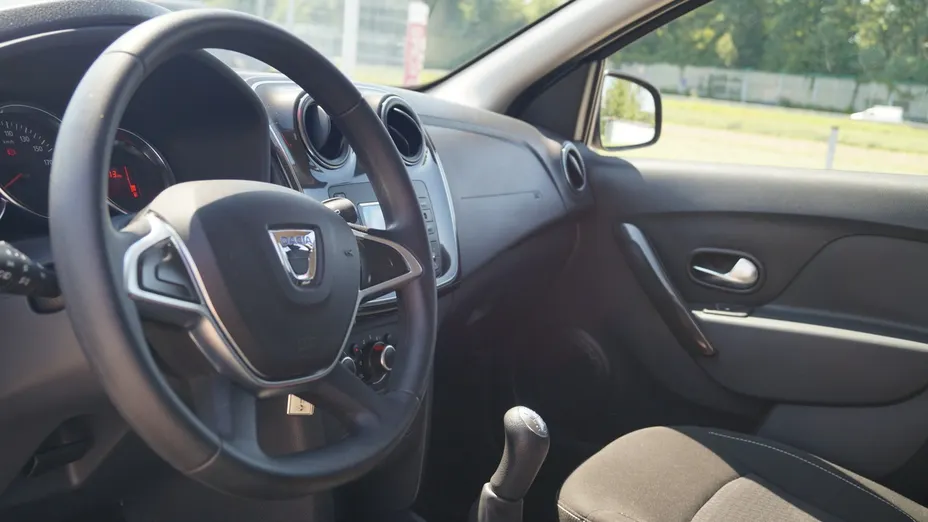 DACIA Sandero -