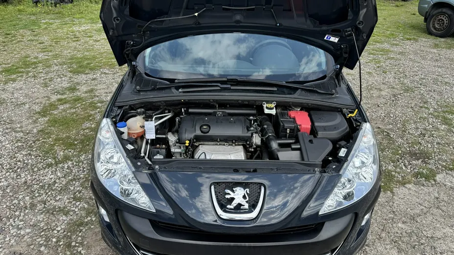 PEUGEOT 308 -
