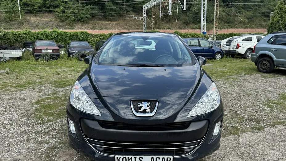 PEUGEOT 308 -