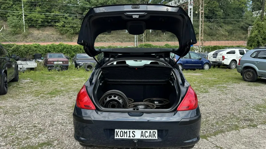 PEUGEOT 308 -