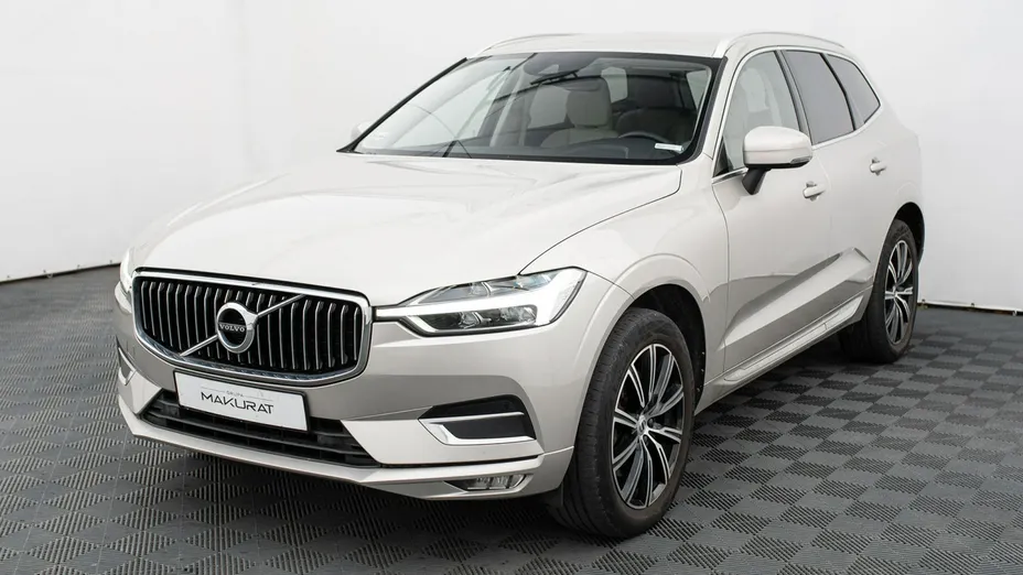 VOLVO XC60 -
