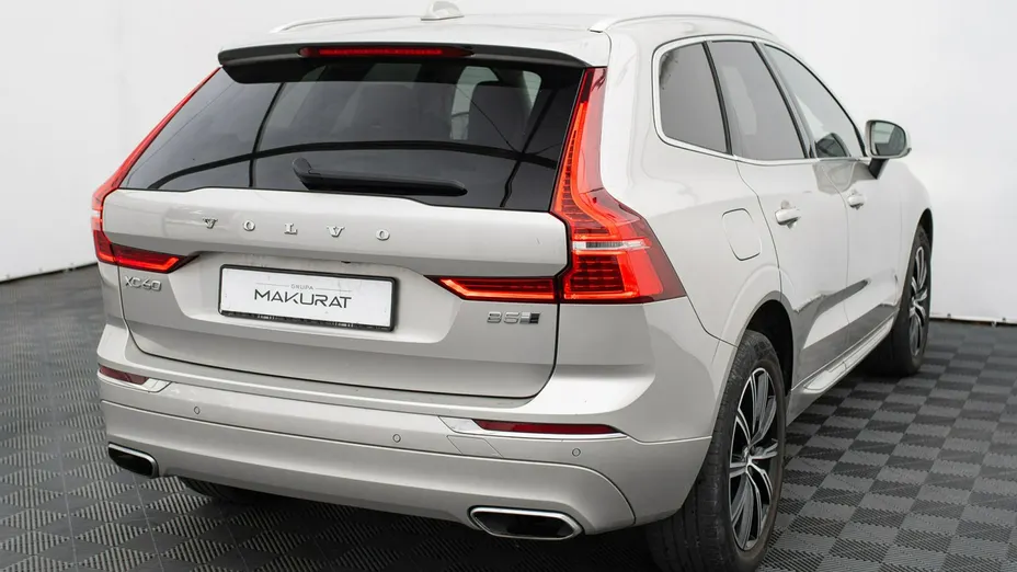 VOLVO XC60 -