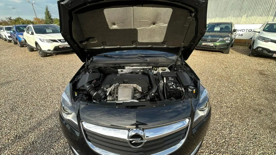 OPEL Insignia -