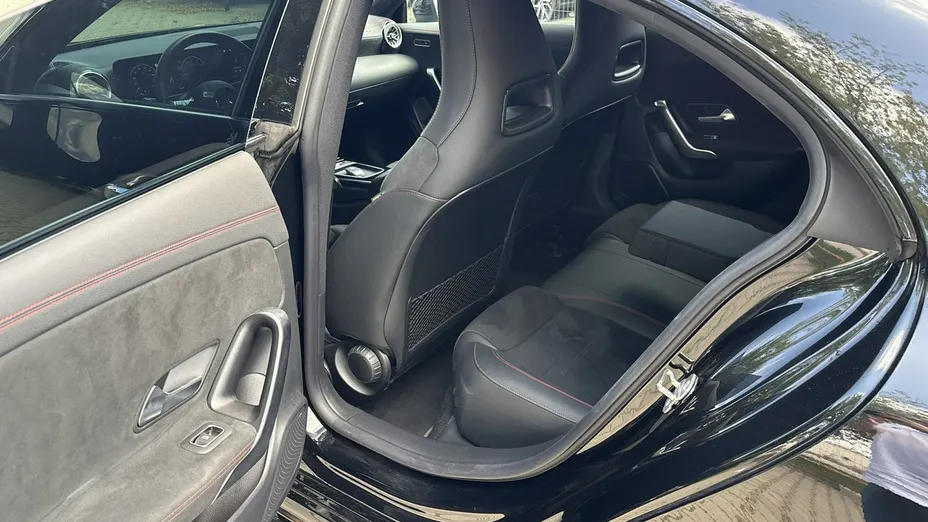 MERCEDES-BENZ CLA -