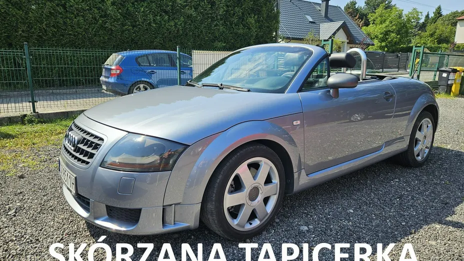 AUDI TT -