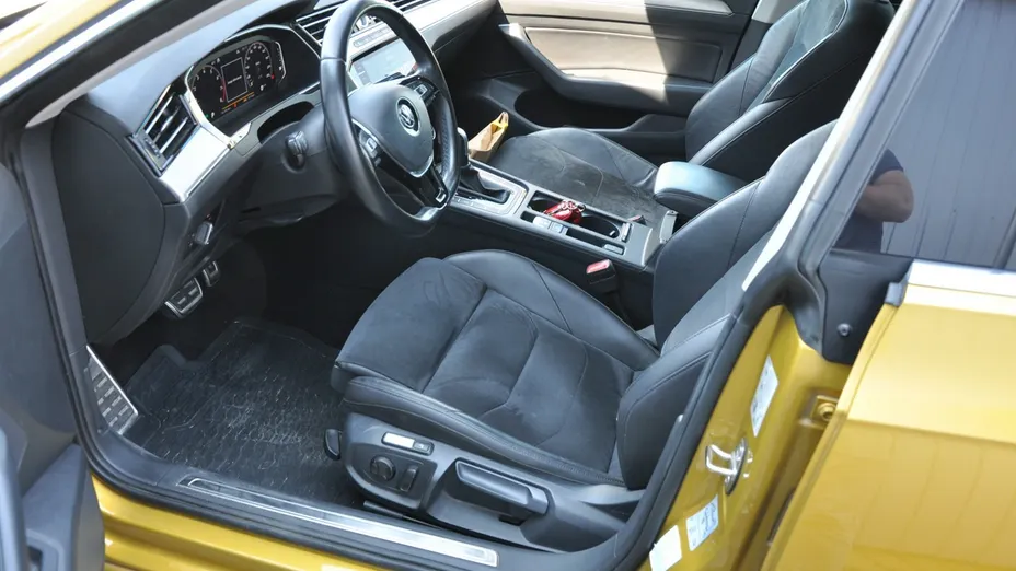 VOLKSWAGEN Arteon -