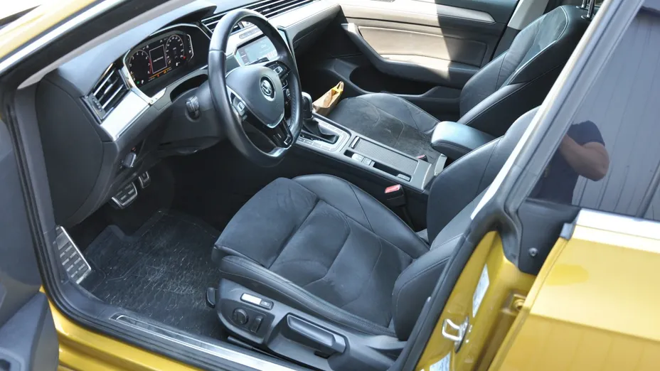 VOLKSWAGEN Arteon -