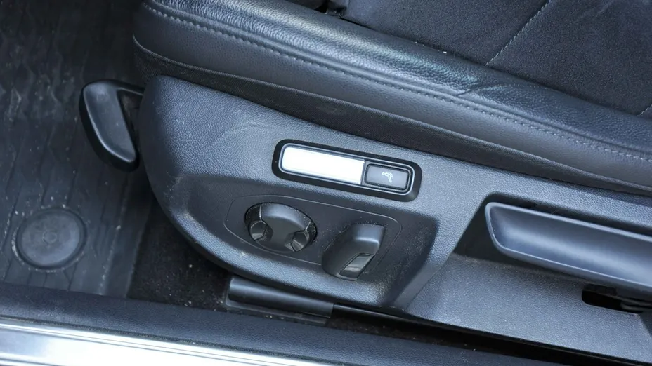 VOLKSWAGEN Arteon -