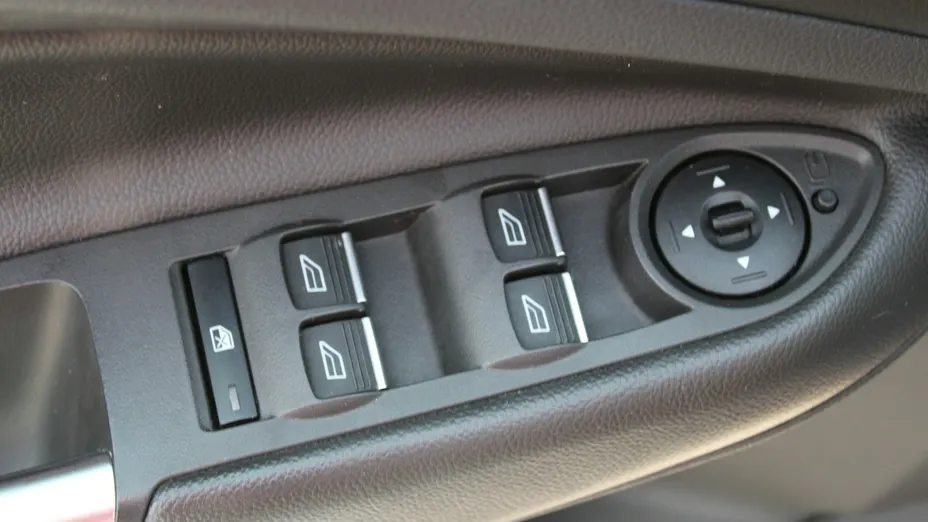 FORD Kuga -